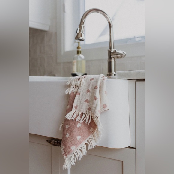 Pokoloko Have a Heart Hand Towel Fair Trade - 100% Turkish cotton - Picture 5 of 6